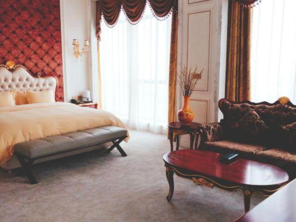 Eurasia Convention International Hotel Ухань Экстерьер фото