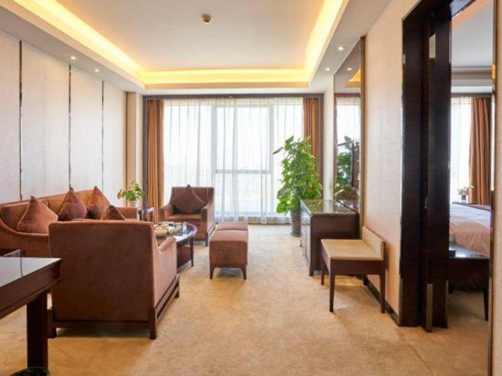 Eurasia Convention International Hotel Ухань Экстерьер фото