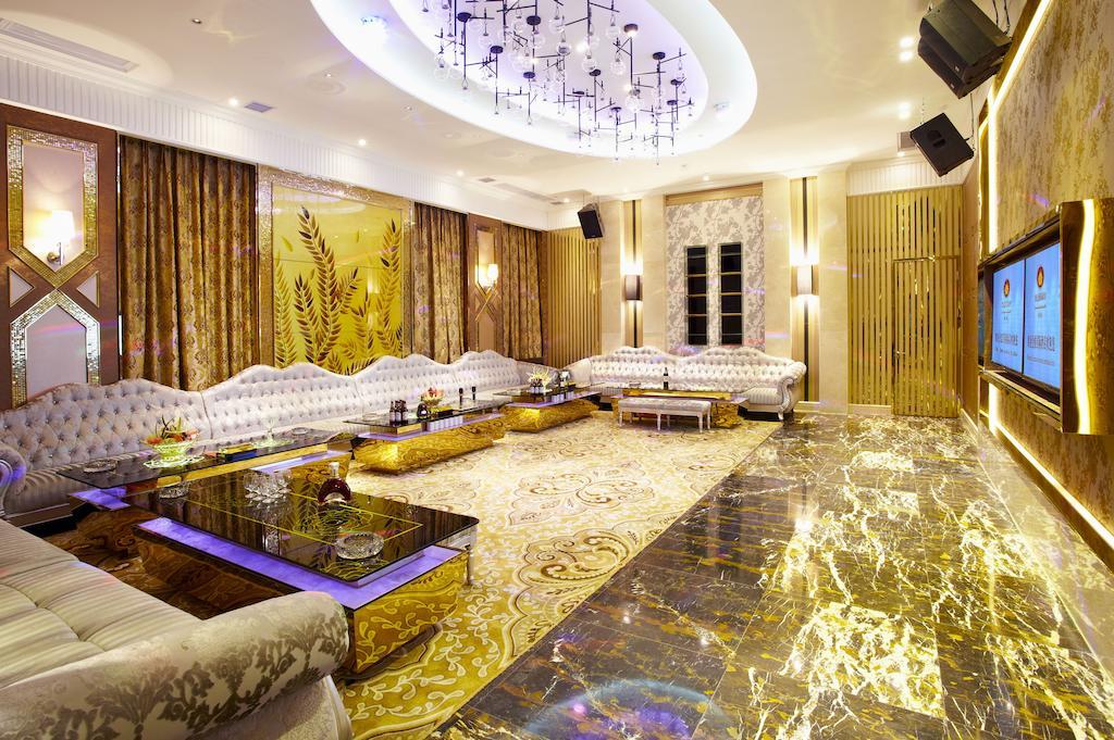 Eurasia Convention International Hotel Ухань Экстерьер фото